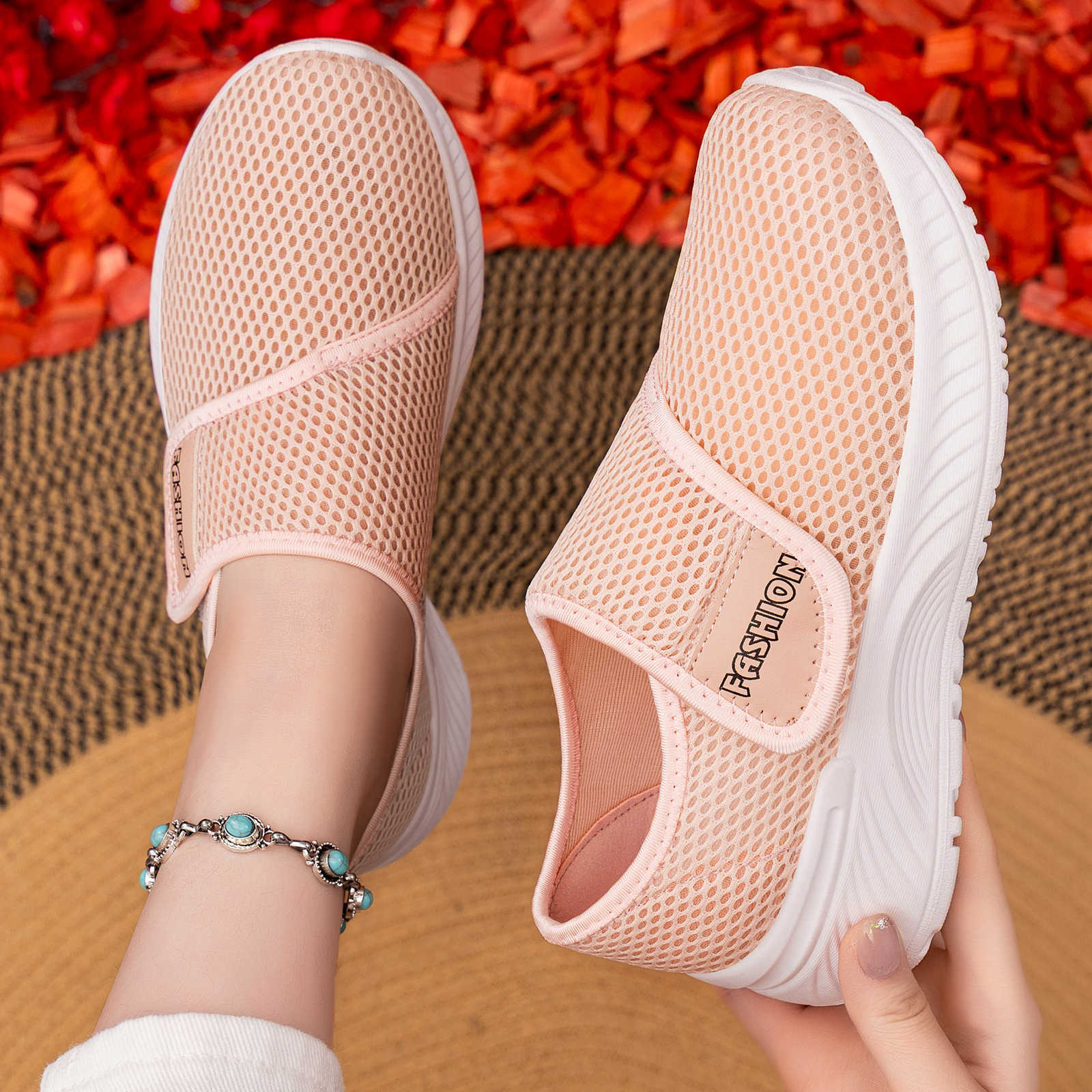 Casual Versatile Velcro Fastened Soft Soled Walking Shoes That Wont Tire Your Feet