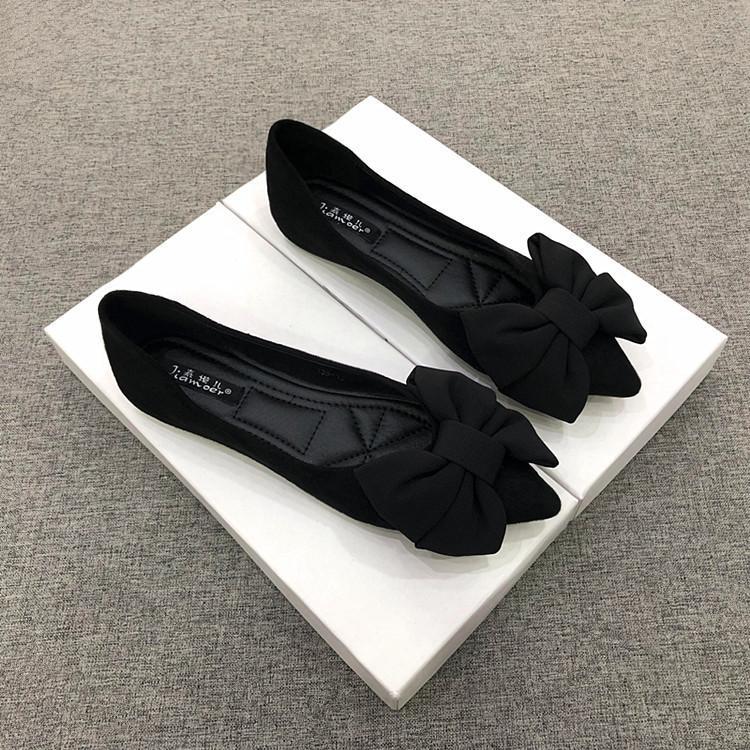 Shoes With Rubber Soles And A Black Bowversatile For Work