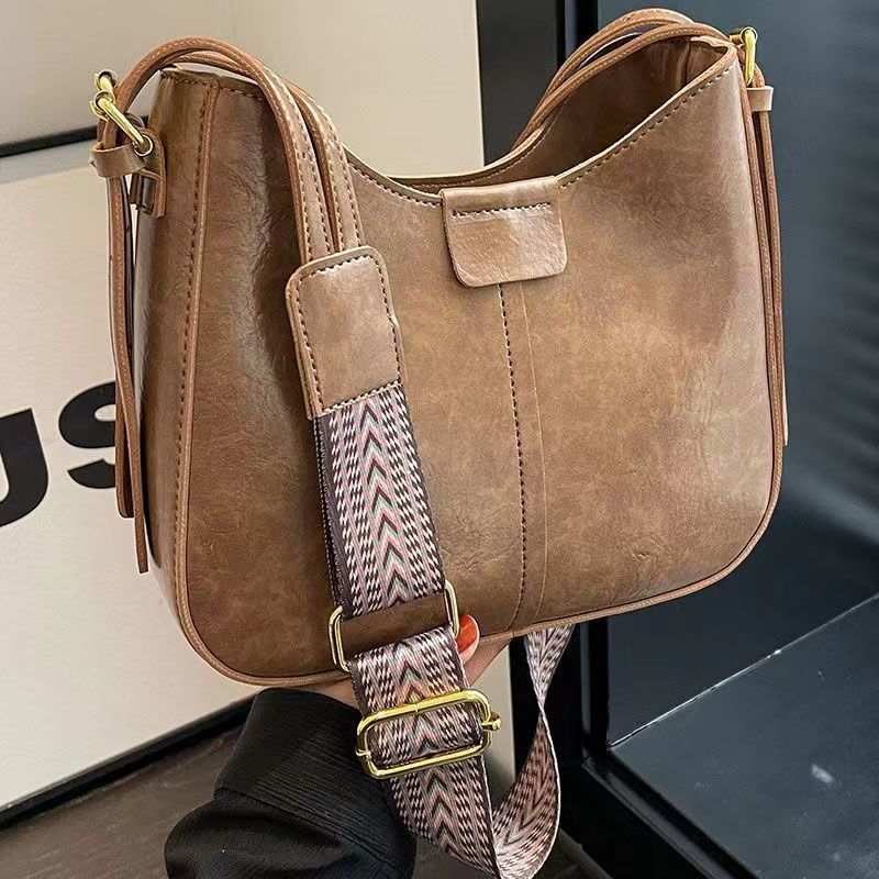 Women's New Fashionable High-End Stylish Retro Crossbody Bag