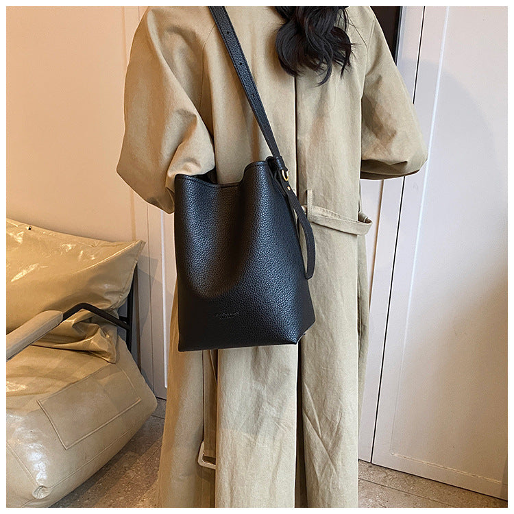 Soft Leather PU Bucket Bag For Women Ideal For Commuting To Work