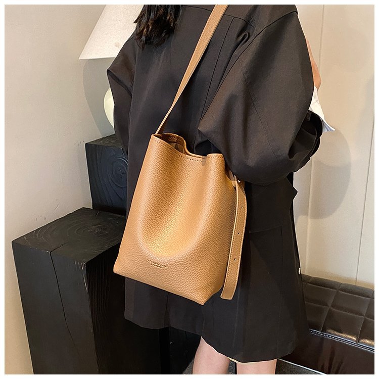 Soft Leather PU Bucket Bag For Women Ideal For Commuting To Work