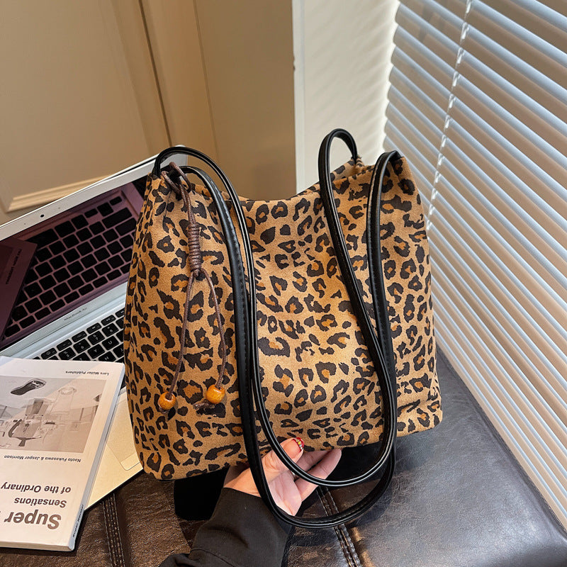 Suede-like Bead Pendant Bucket Bag