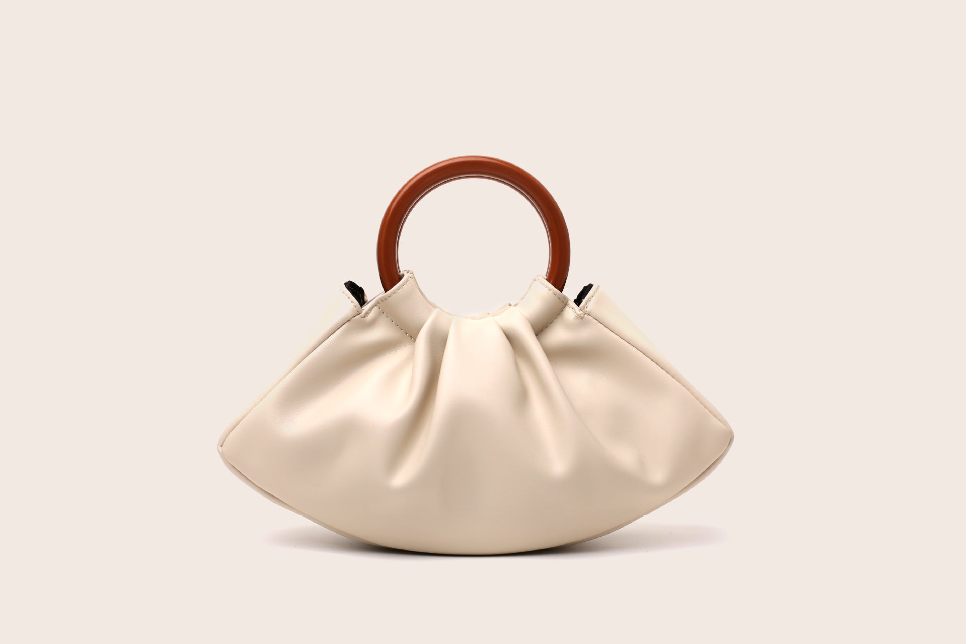 New Stylish And Chic Handbag With Fashionable Pleats