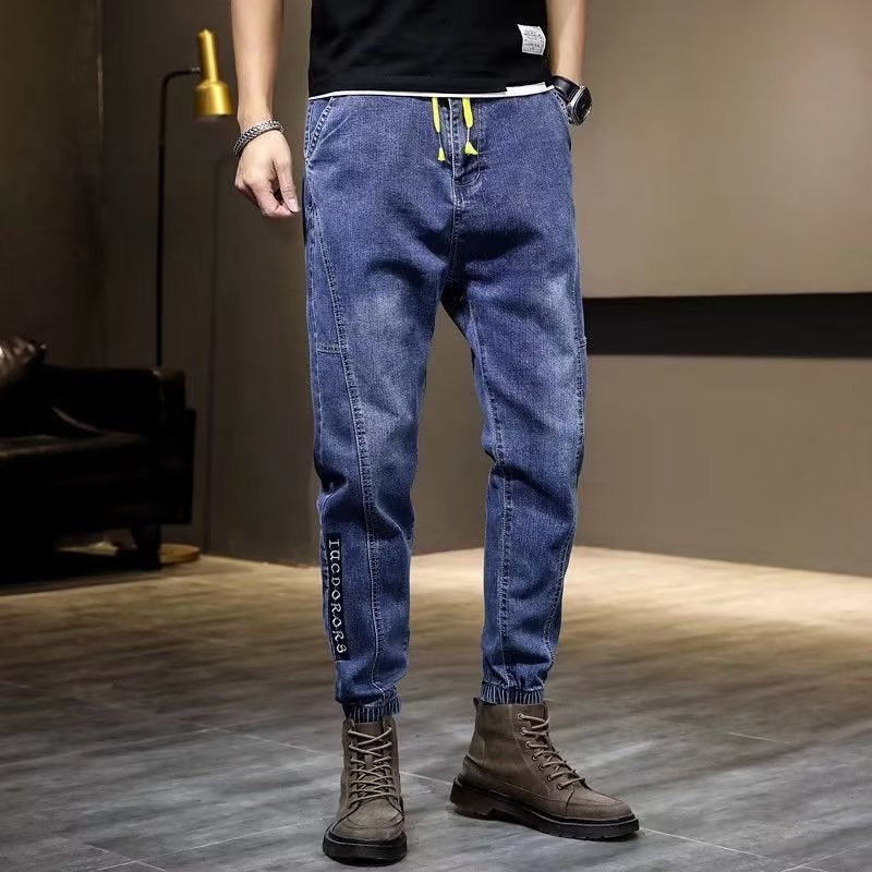 Cropped Casual Pants With Distressed Wash And Elastic Waist